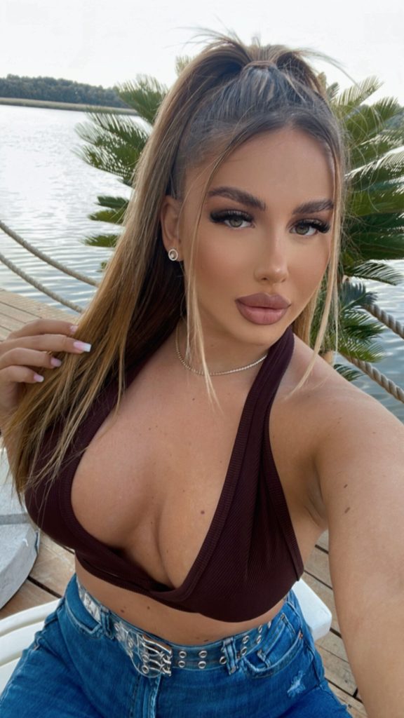 a863847f6ac9c1583ec2a154691b8a2b-full