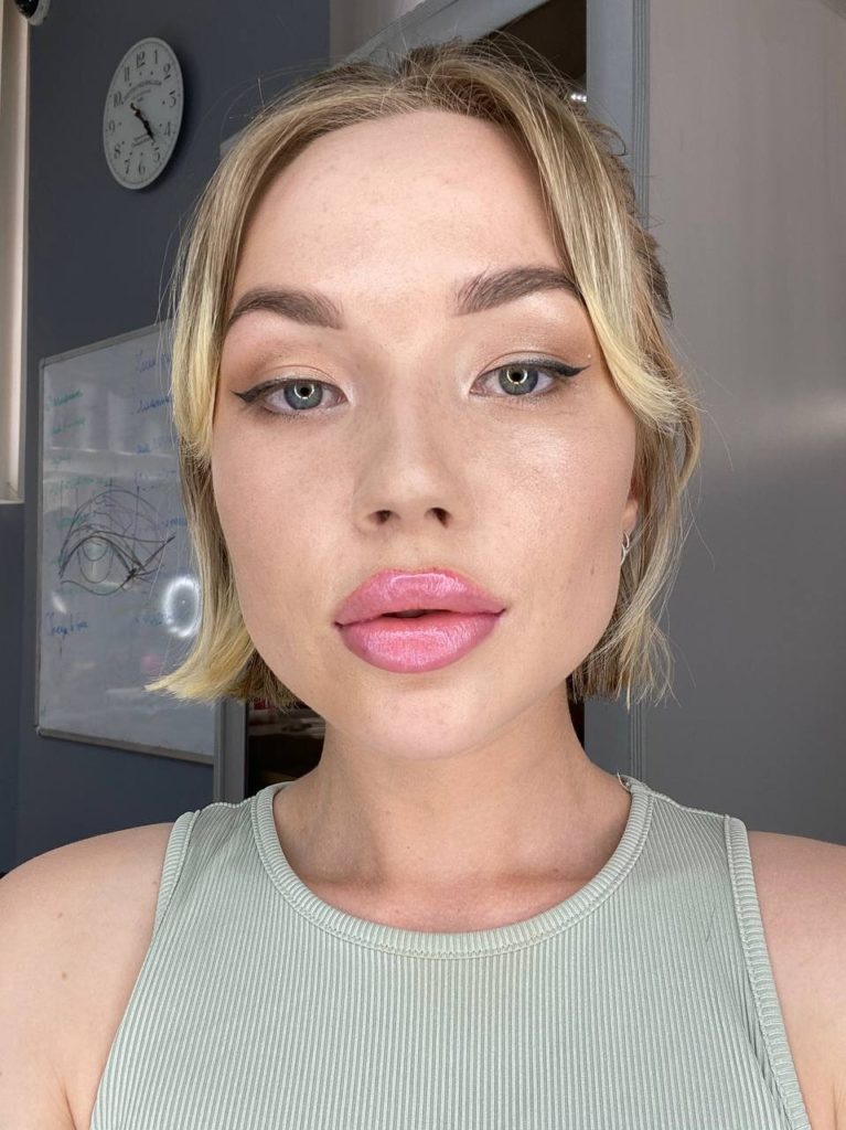 be81cd6c63b2d6747176cce730733f14-full